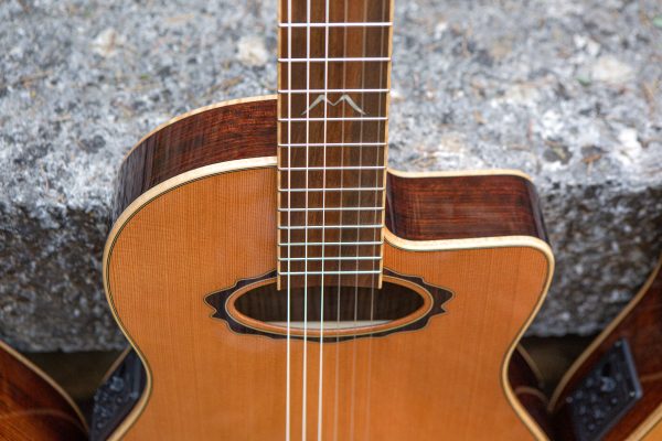 MIA N400 CW EQ Guitar - Natural - Image 5